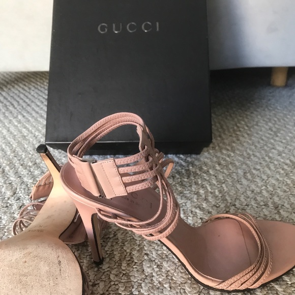💓GUCCI SANDALS💓 - Picture 1 of 4